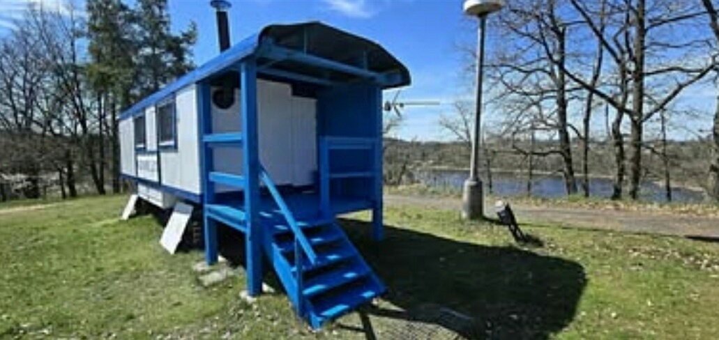 KRÁSNÁ MARINGOTKA