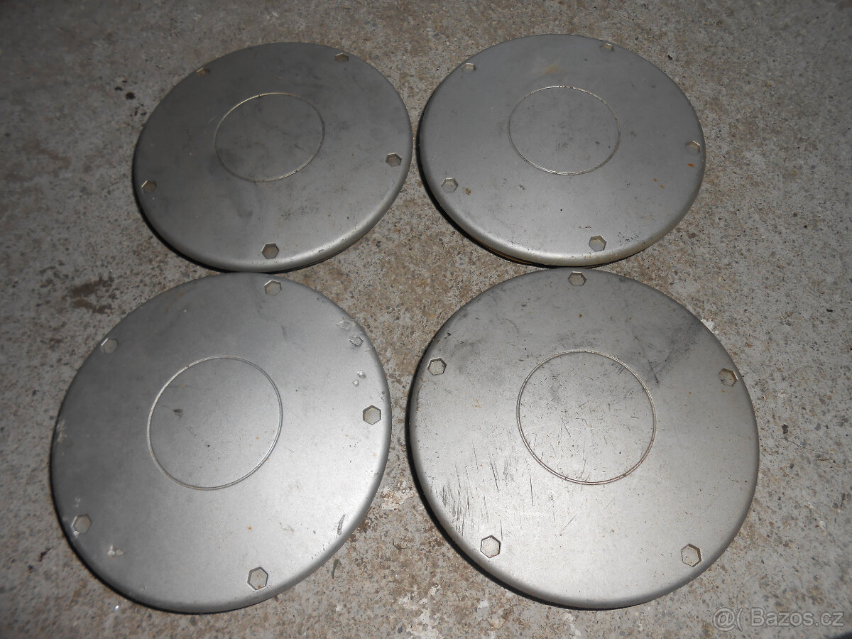 Peugeot Expert sada středových poklic original