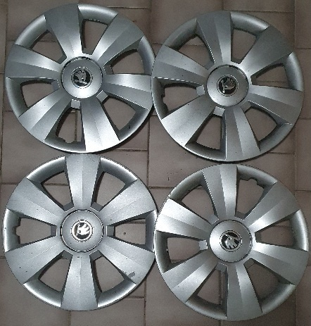 Plechové disky a poklice (z Fabie)