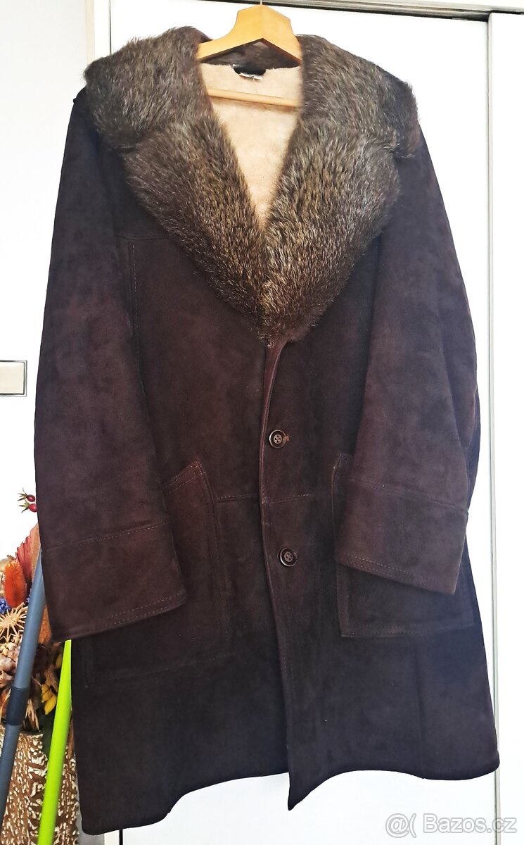 Prodám pánský semišový kožich Kara