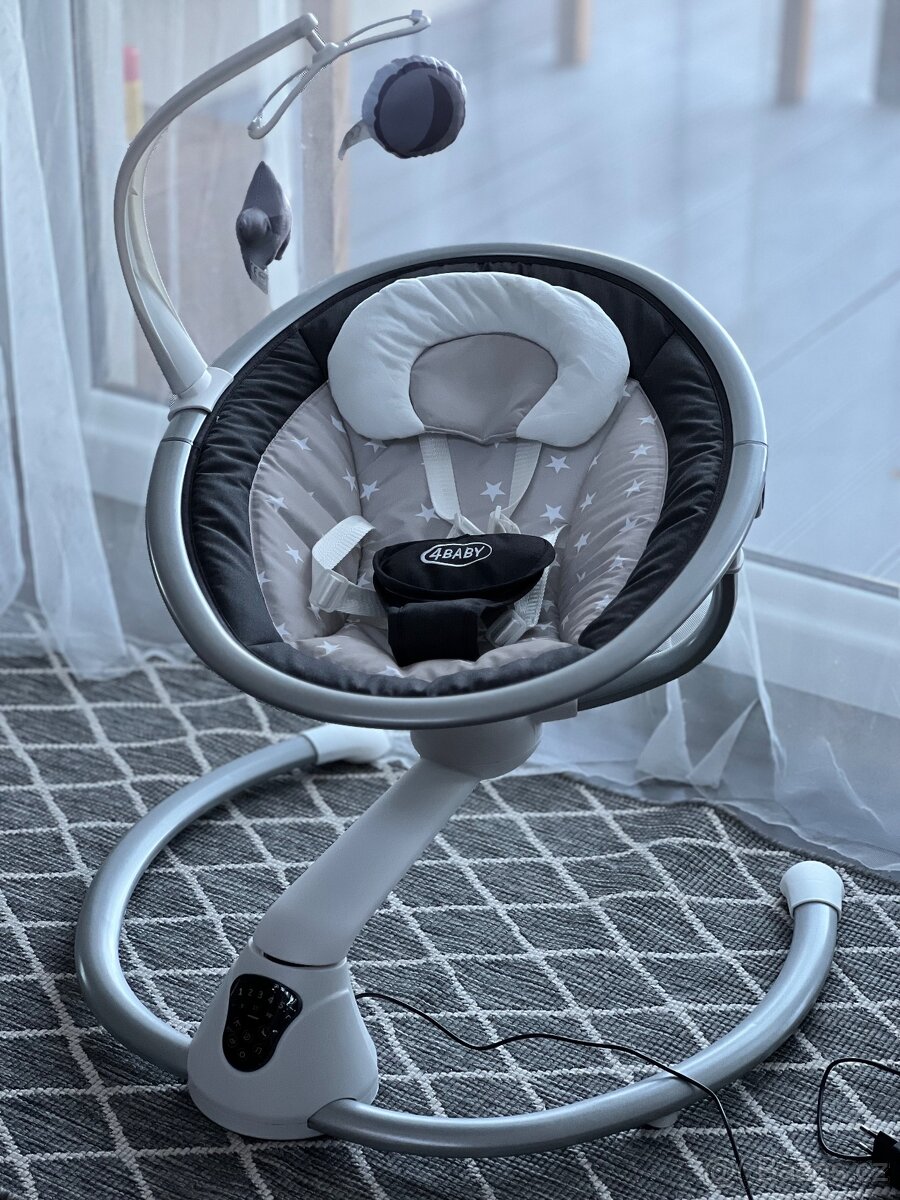 Elektrické lehátko / houpačka 4BABY Grace – Stav nového