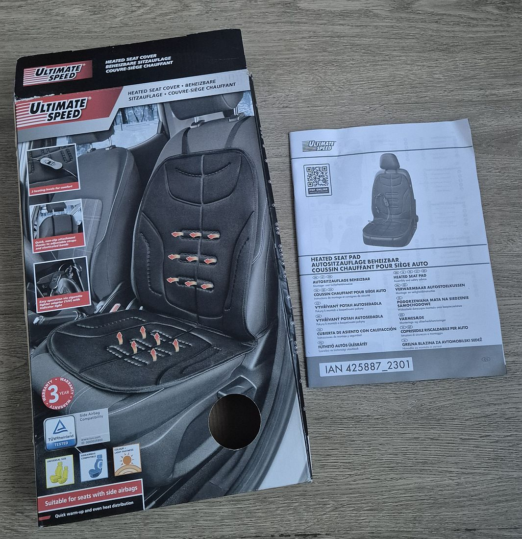 VYHŘÍVANÁ PODLOŽKA DO AUTA