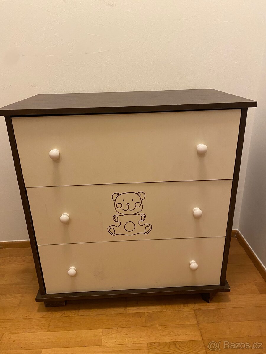 Dětský nábytek 2ks (komoda+skrin)