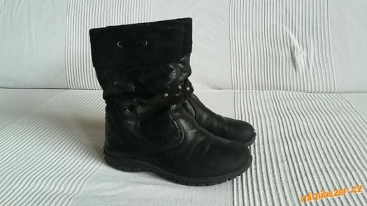 Divci cerne kozacky vel. 29