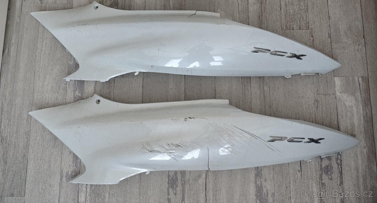 HORNÍ JE PRYČ LEVÁ Boční kapotáž Honda PCX 18-20