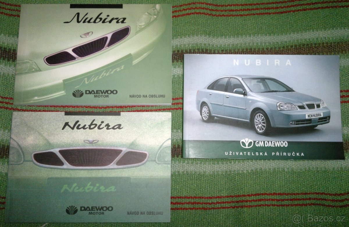 Dokumentace a propagační předměty korejských automobilů