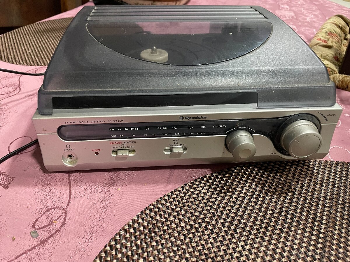 GRAMOFON ROADSTAR