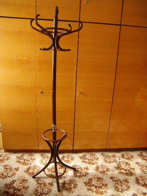 Prodám STAROŽITNÝ VĚŠÁK - němý sluha