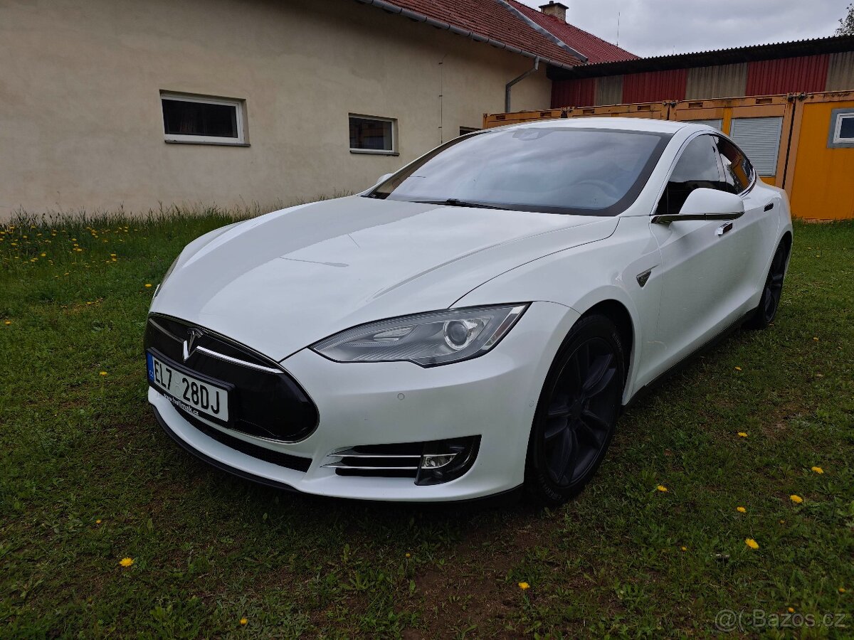 Tesla Model S 85d 2015 free charging DPH