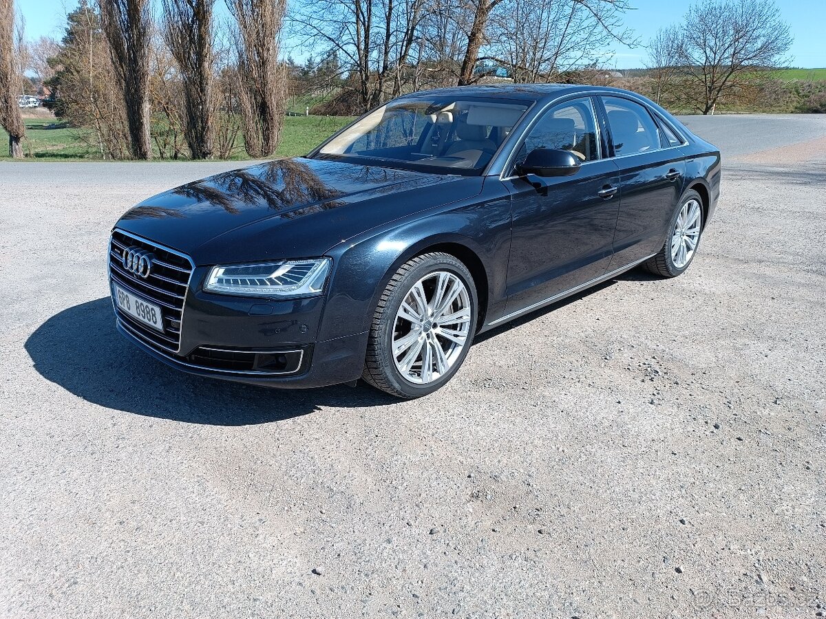 Audi A8 4,2TDi V8 TOP Výbava 2014