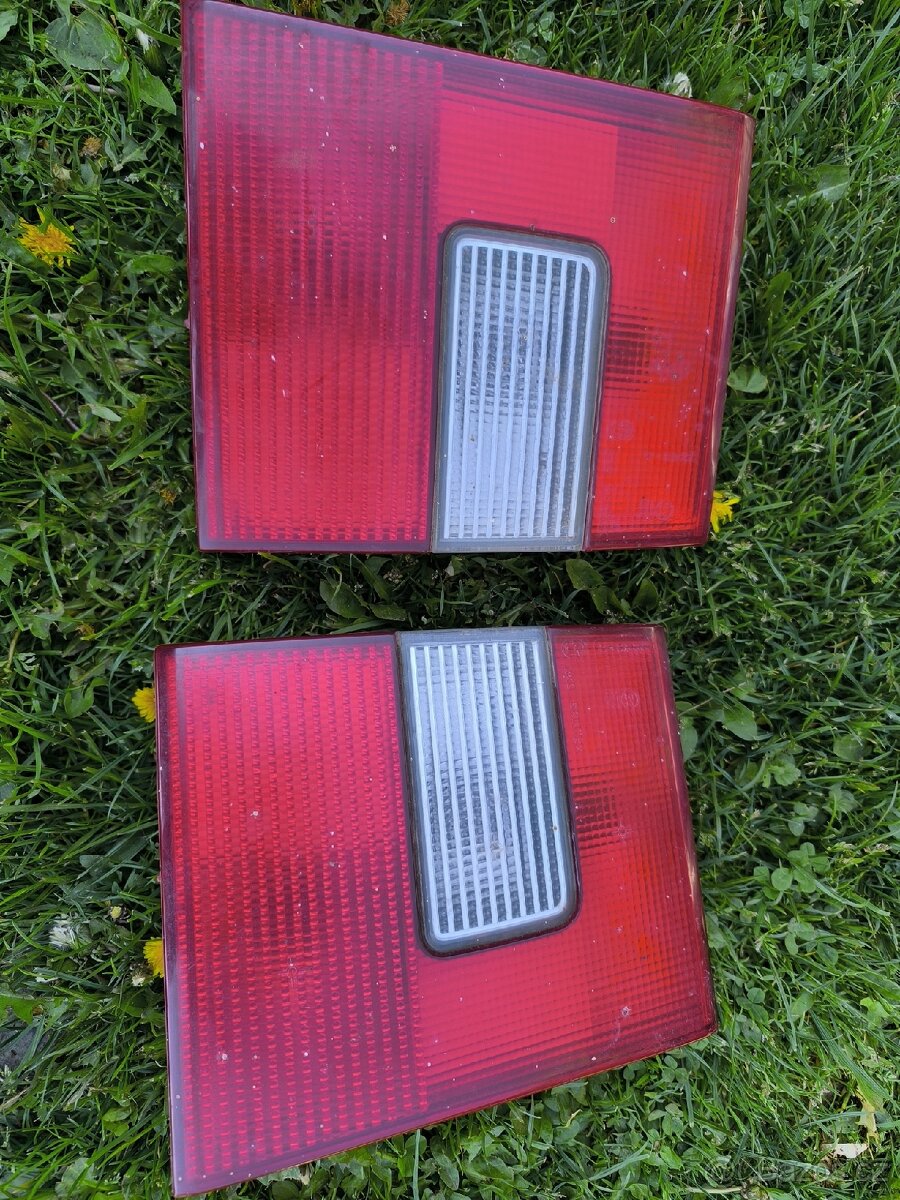 Citroen Evasion, zadní světla