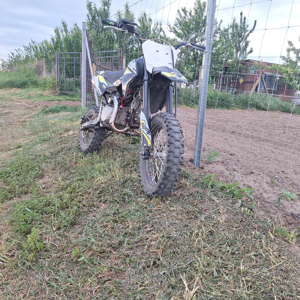 Pitbike stomp z 3