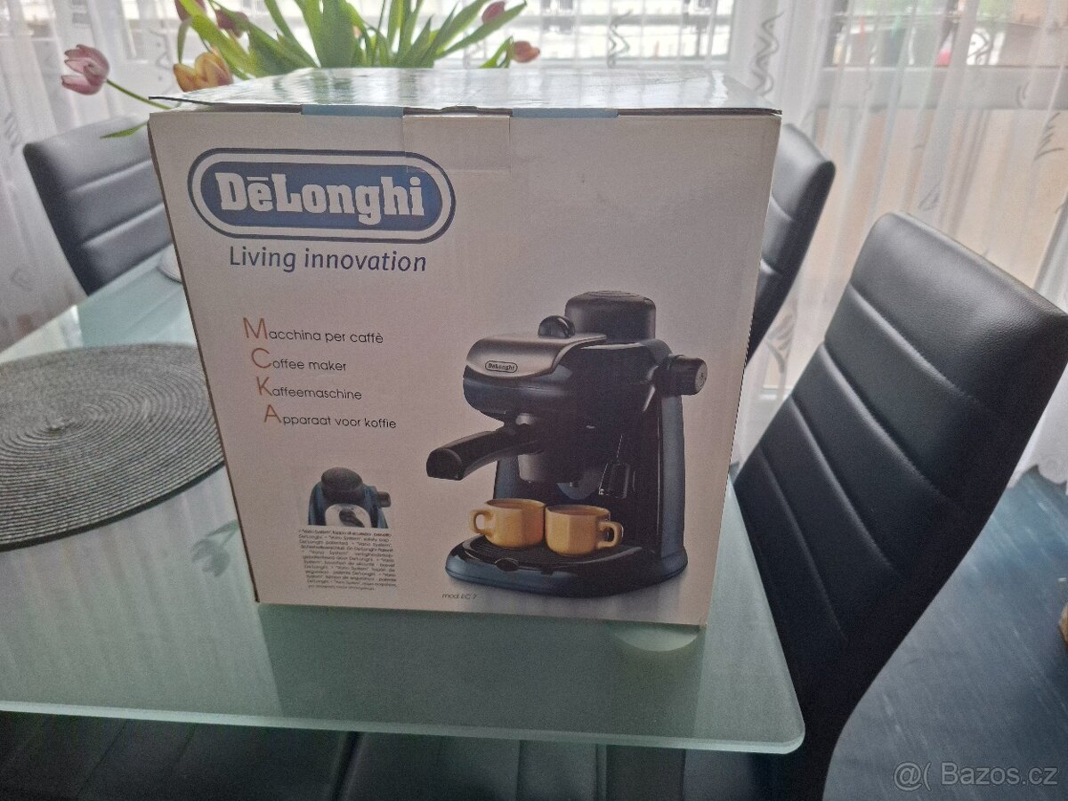 Kávovar DeLonghi