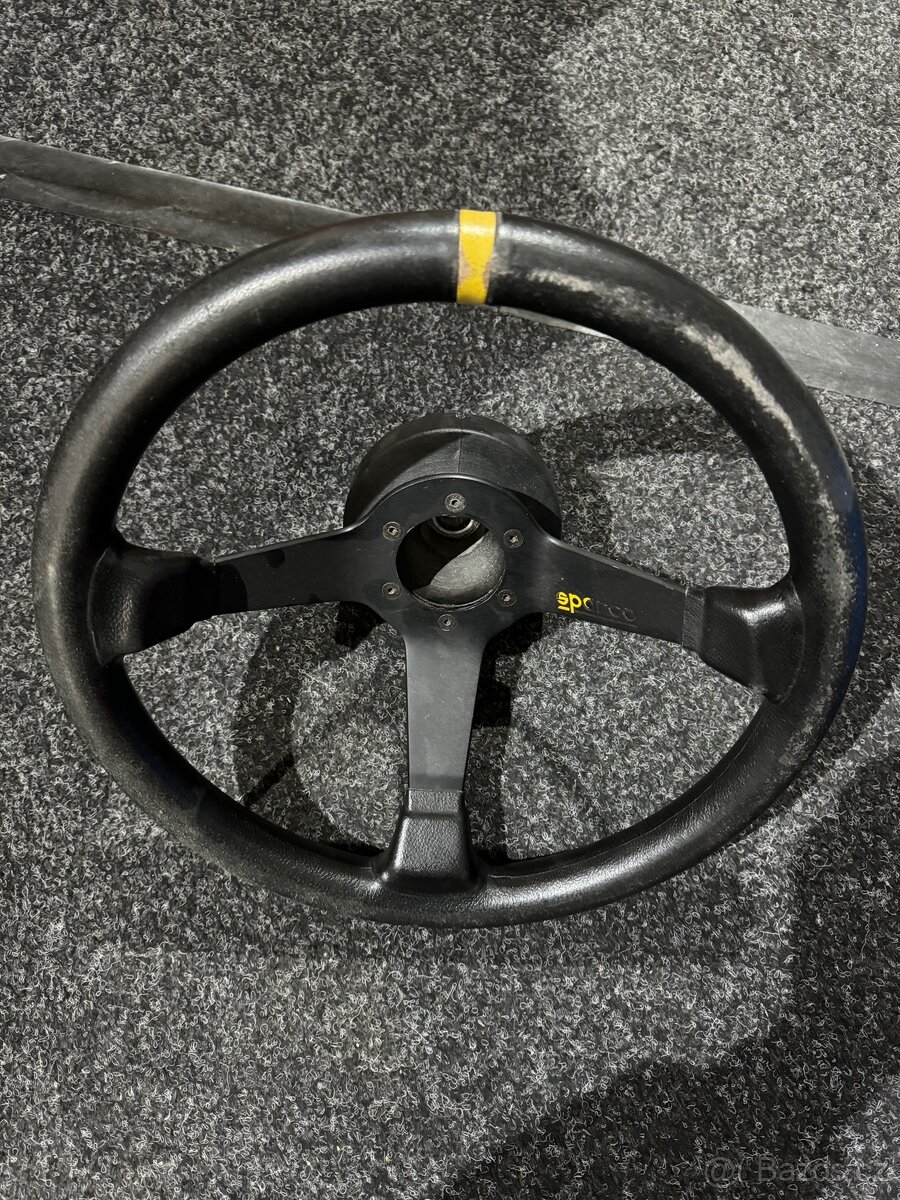 Volant SPARCO + nába BMW E46