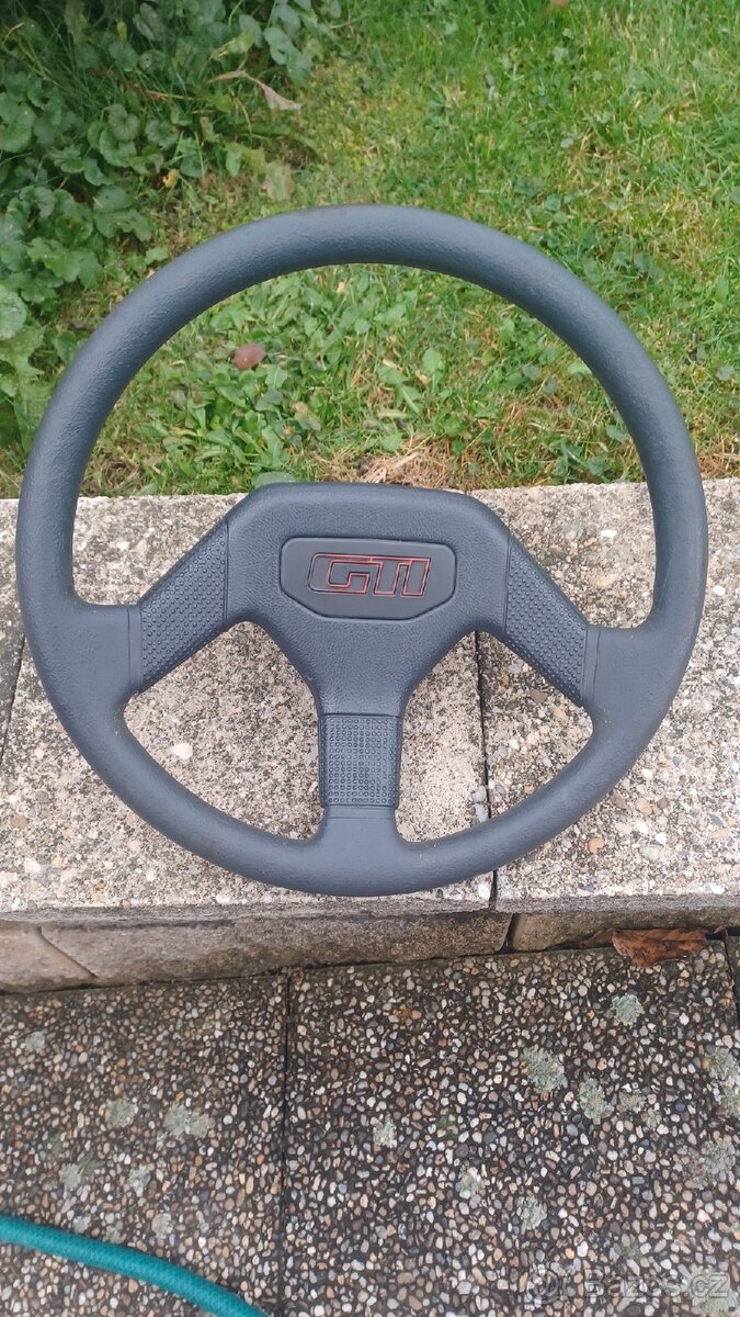 Peugeot 205 gti original volant