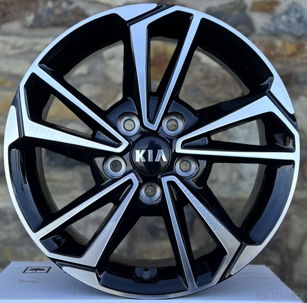 5x114.3 16 .. 5X114,3 R16 alu kola na Kia, Mazda
