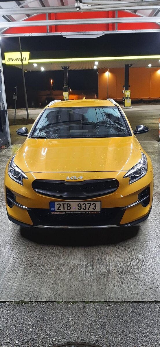 KIA XCeed 1.5 T-GDi DCT - Black Edition -