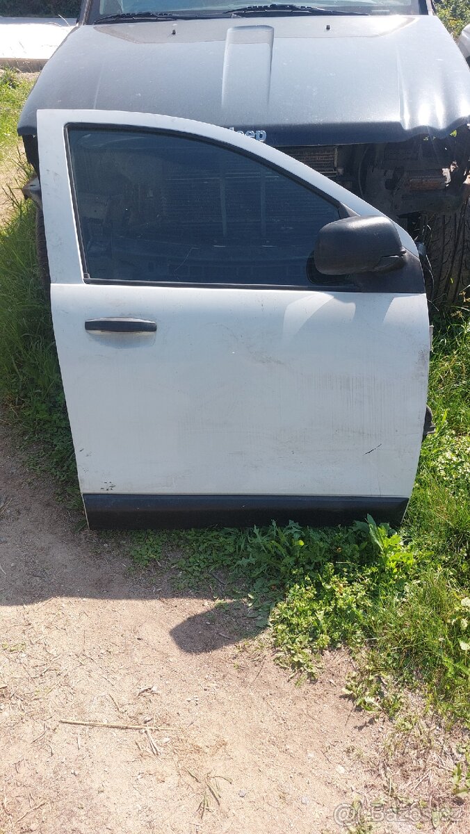 Dacia dokker prave predni dvere