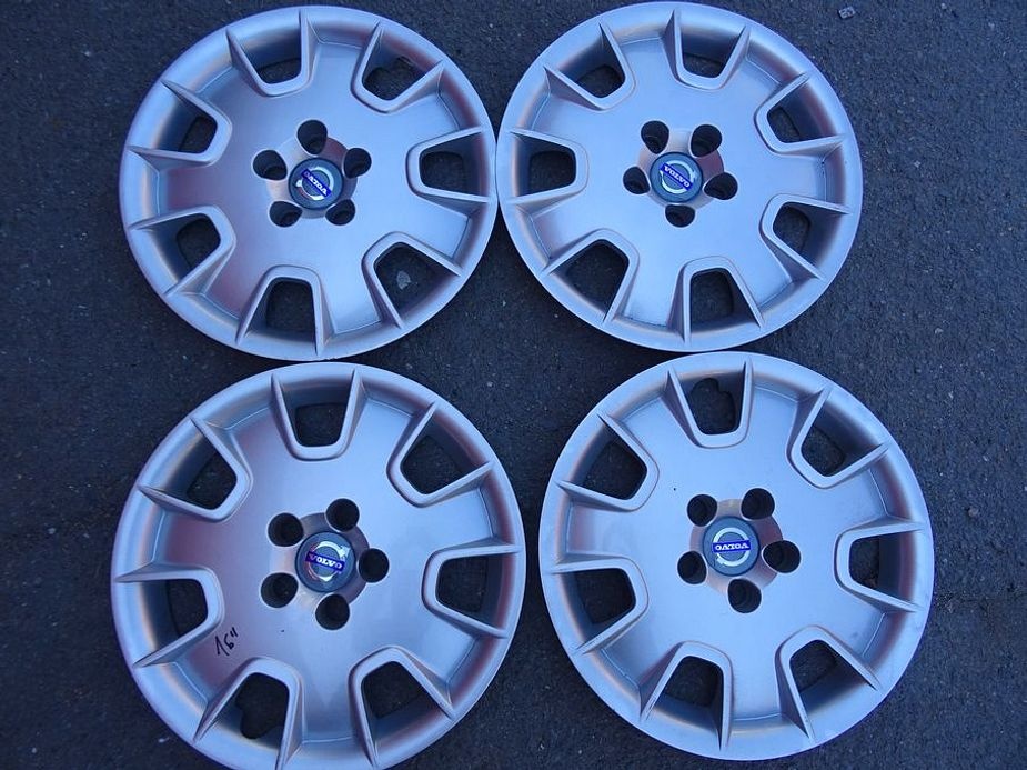 Kryty kol, poklice originál Volvo, průměr disku 16"