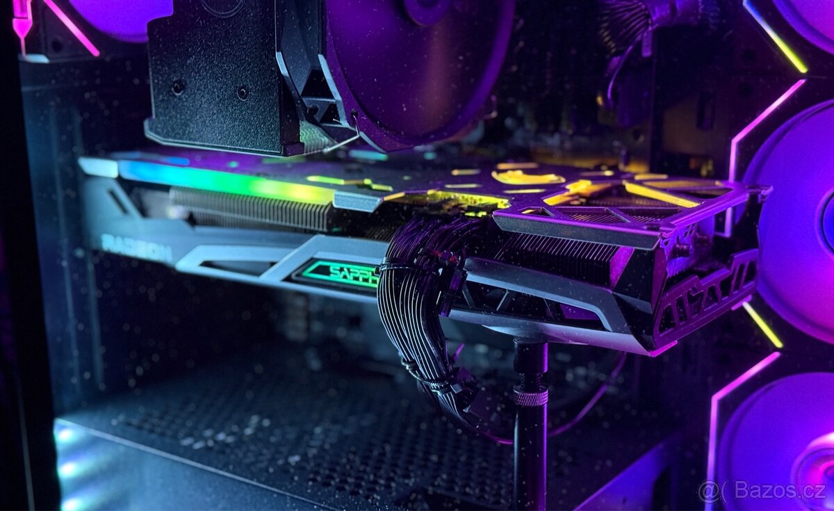 Sapphire Radeon RX 6700 XT NITRO+ 12GB