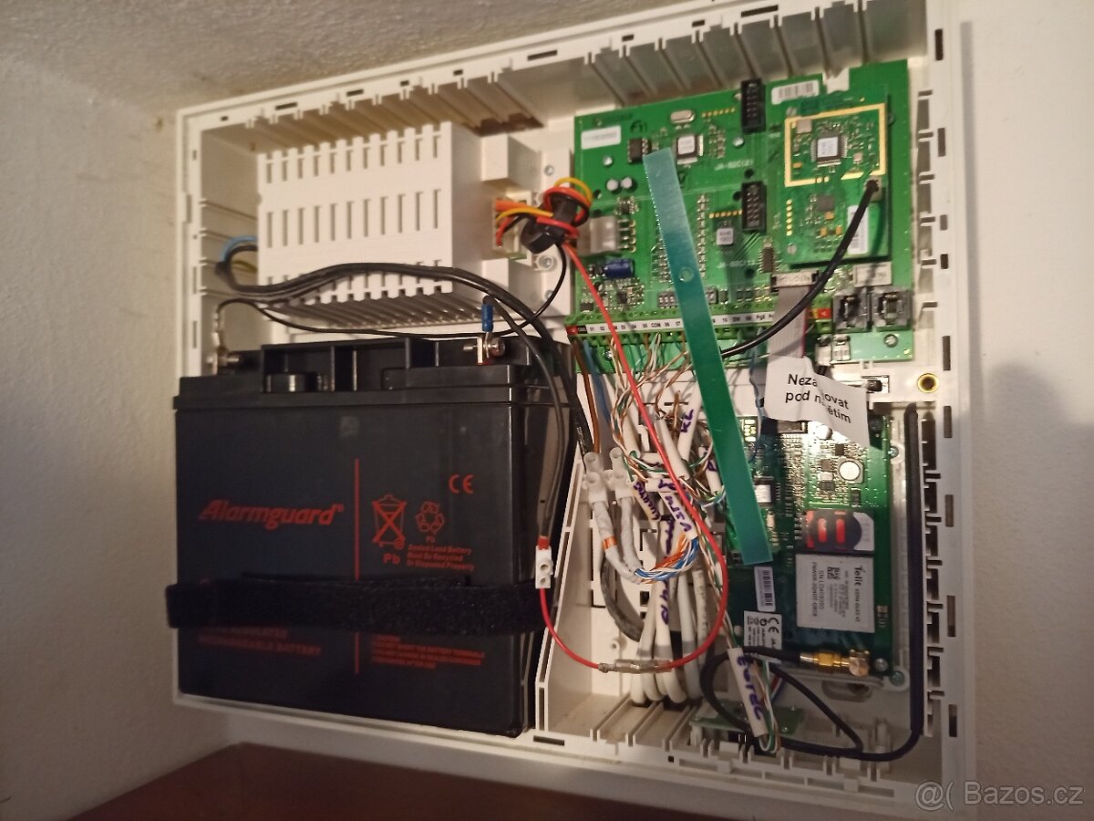 Elektronická zabezpečovací signalizace