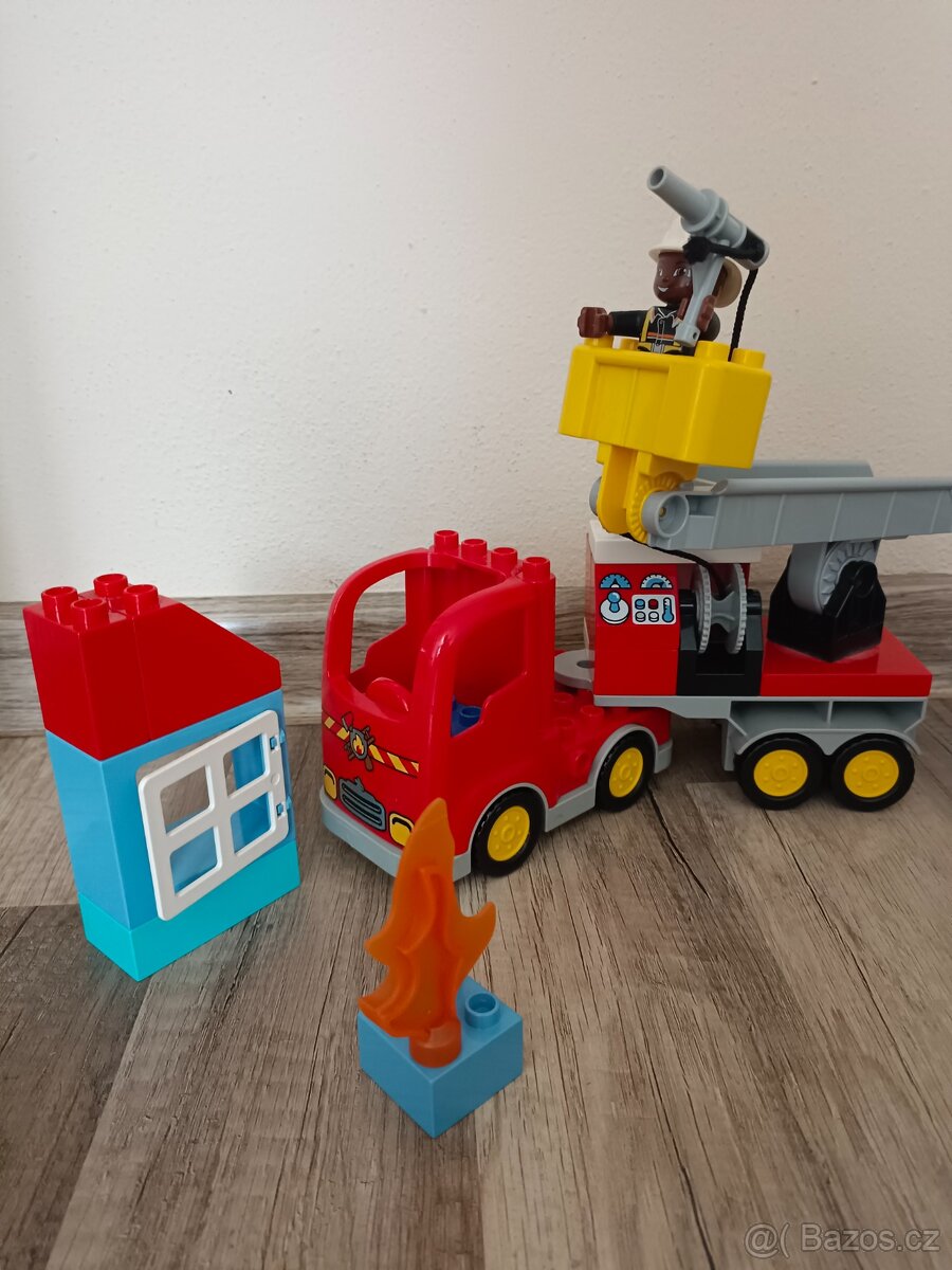 Lego duplo hasičské auto s příslušenstvím 10592