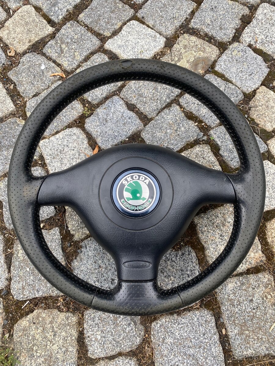 RS volant tříramenný Škoda Octavia 1, Fabia 1, atd...