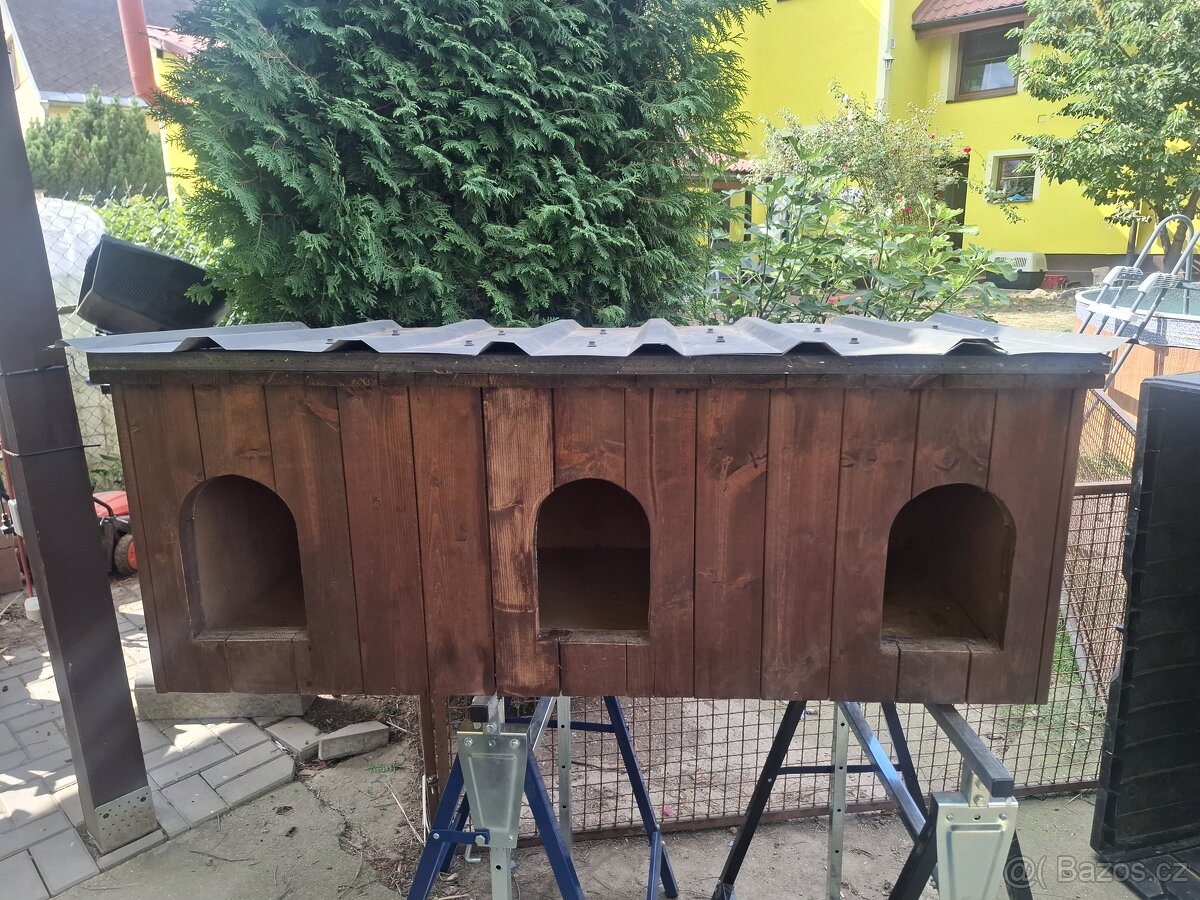 Zateplená bouda s výhřevnou deskou