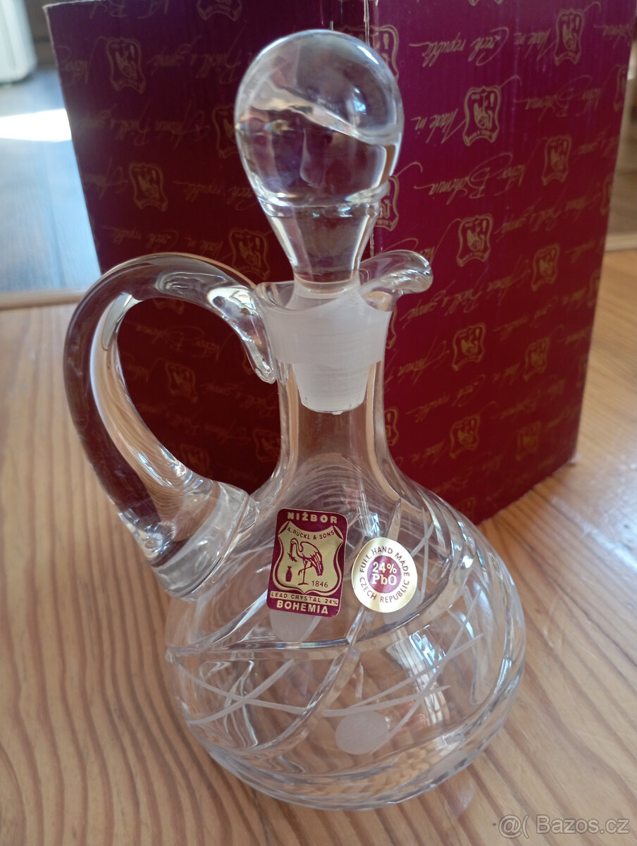 Broušená karafa na ocet/olej ze sklárny Rückl a synové s.r.o