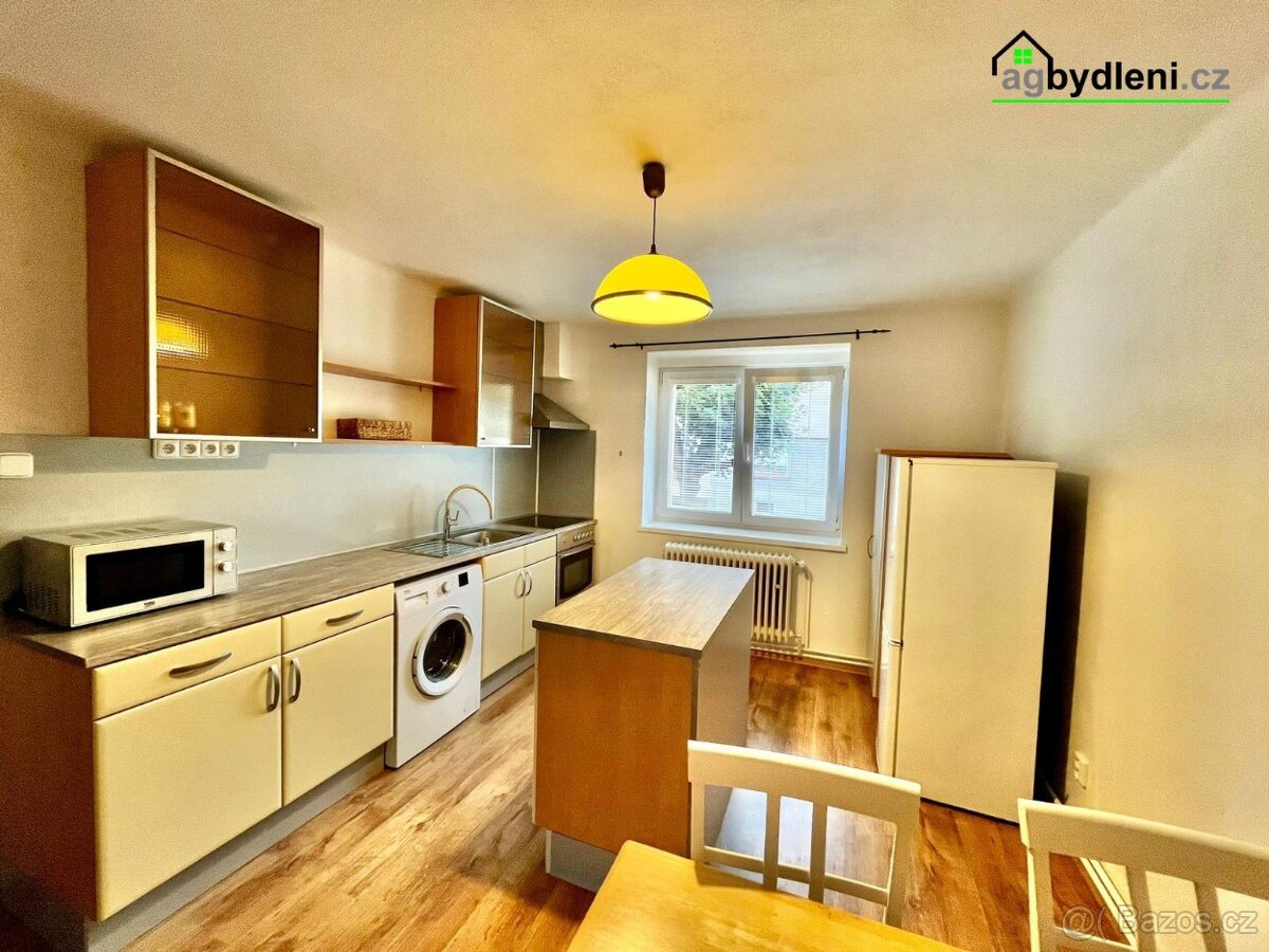Pronájem bytu 2+1, Plzeň Slovany