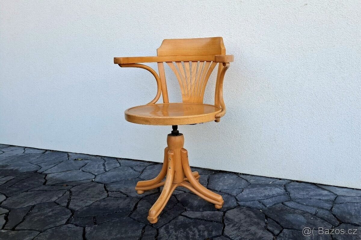 Otočné křeslo TON Kontor