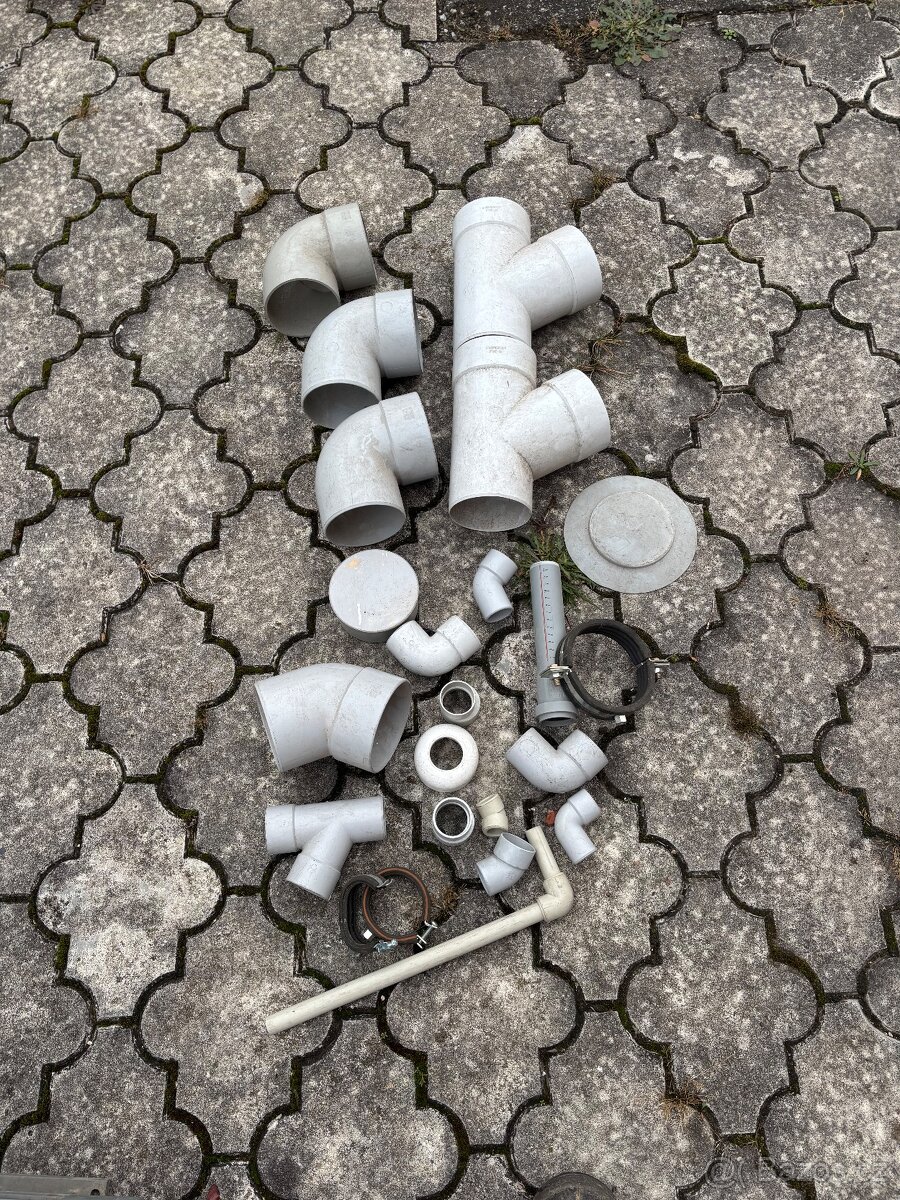 Prodám nové díly na odpadní potrubí