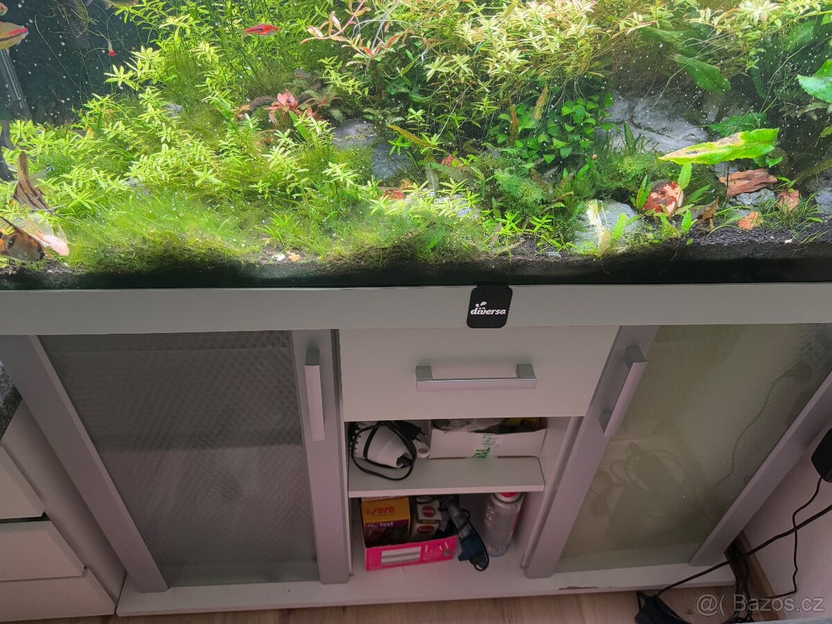 Akvarijní set pouze skříň, poklop, akvárium