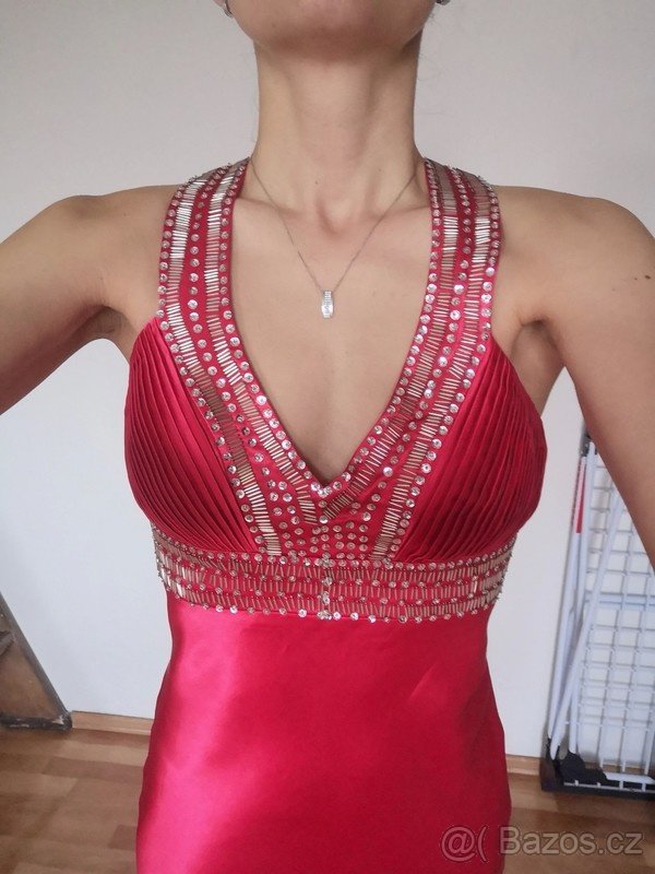 Saténové červené plesové šaty vel. S M