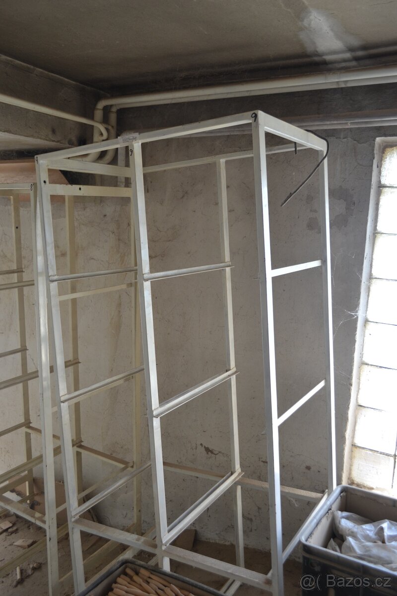 Regál kovový - 2 pole