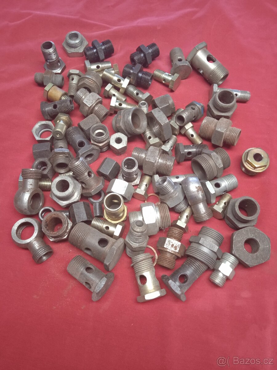 Prodám náhradni díly.