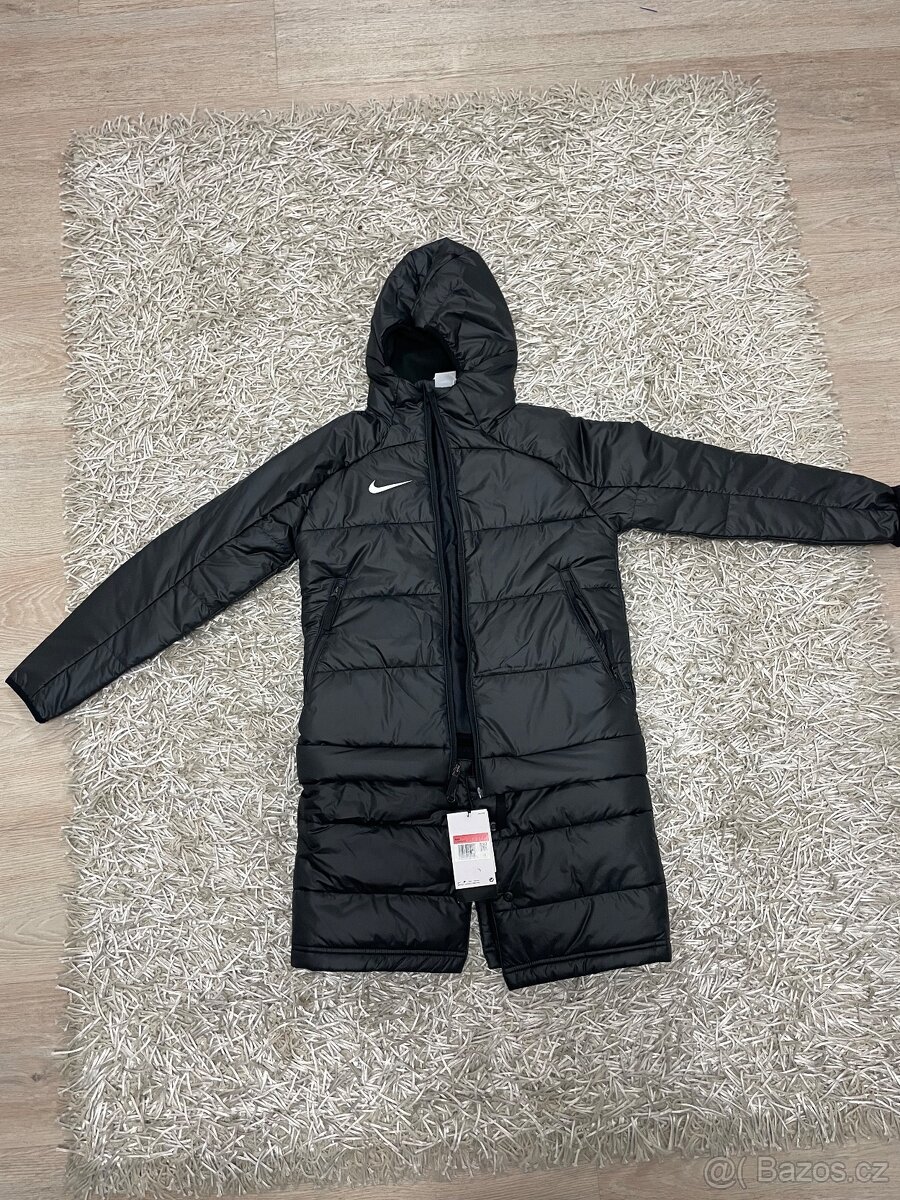 Kabát, chlapecká bunda Nike, vel. 140