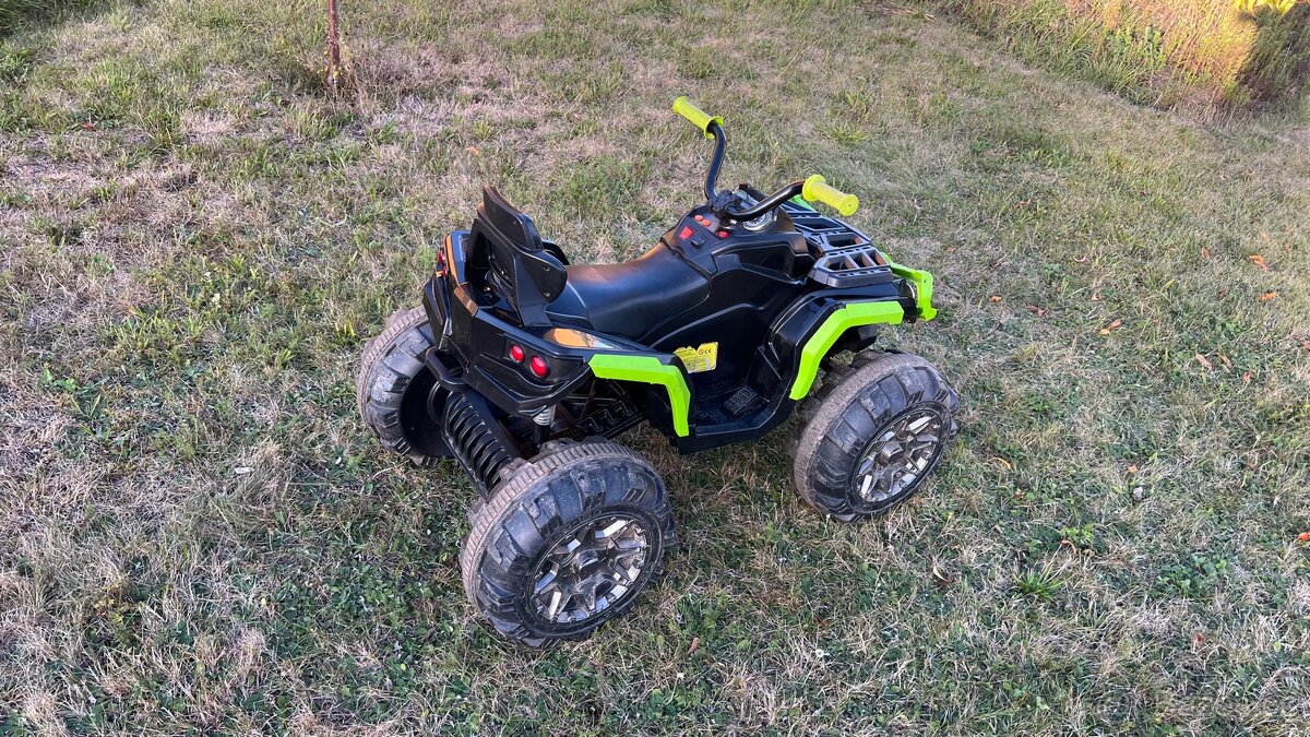 Dětská čtyřkolka