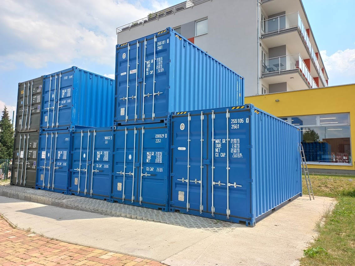 Lodní kontejner 14m2 nebo 28m2 - ideální skladování