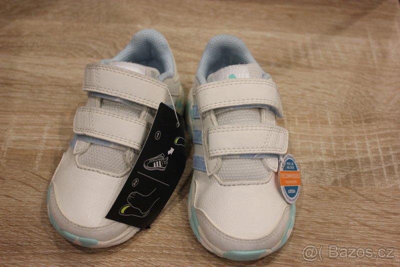 Nové chlapecké boty Adidas vel. 22