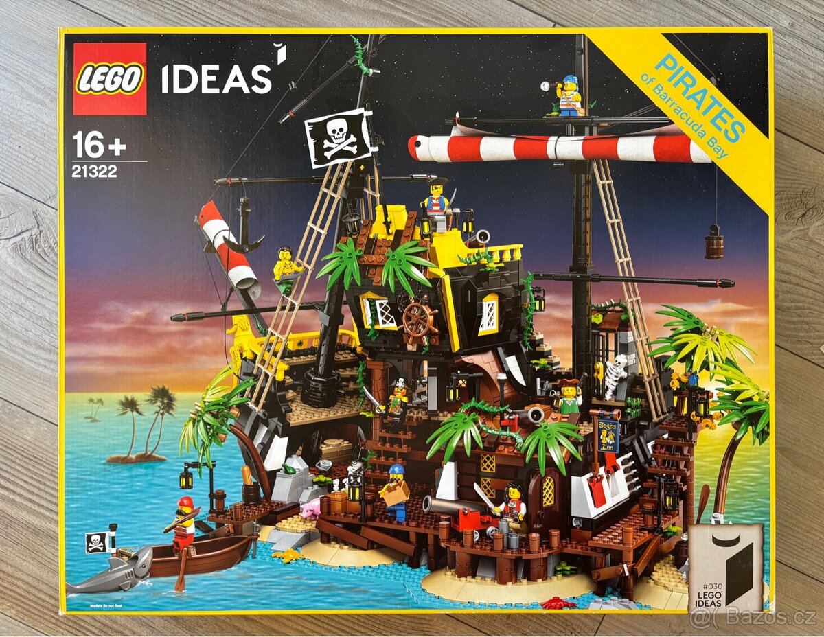 LEGO IDEAS PIRÁTI 21322 Zátoka pirátů z lodě Barakuda