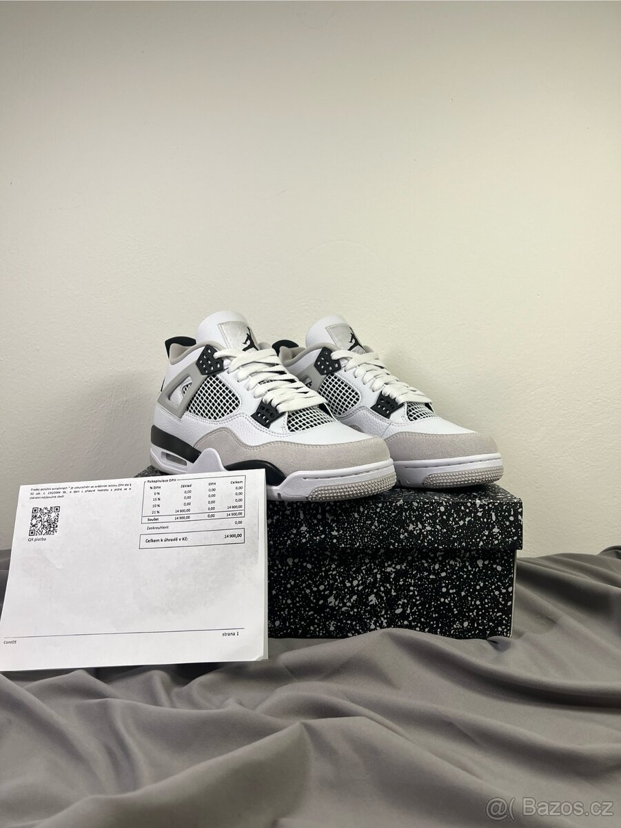 Air Jordan 4 Military