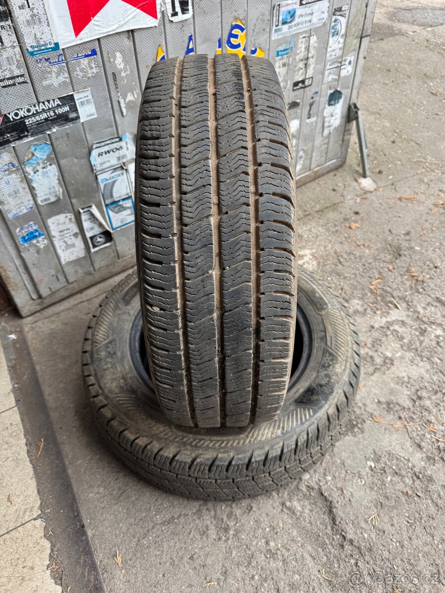 215/65r16C