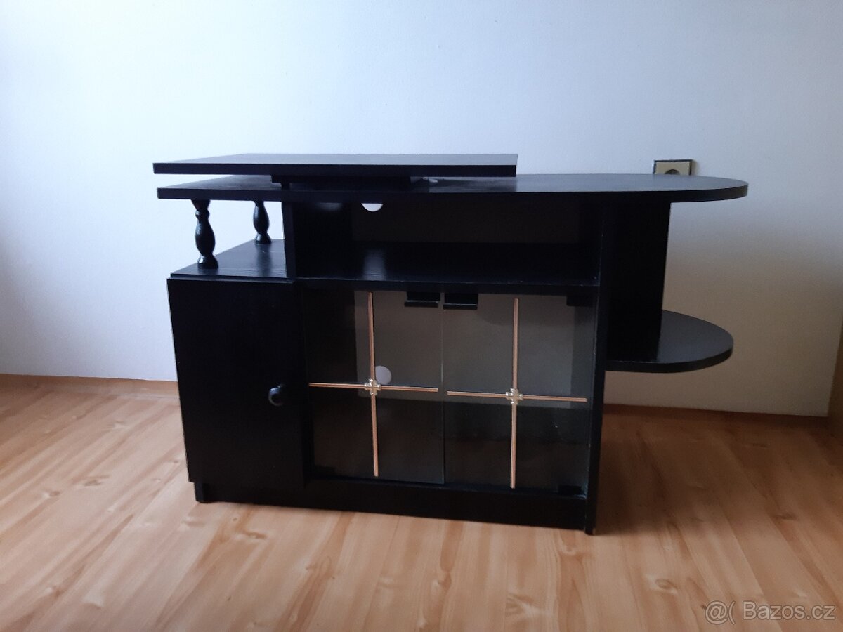 televizní stolek