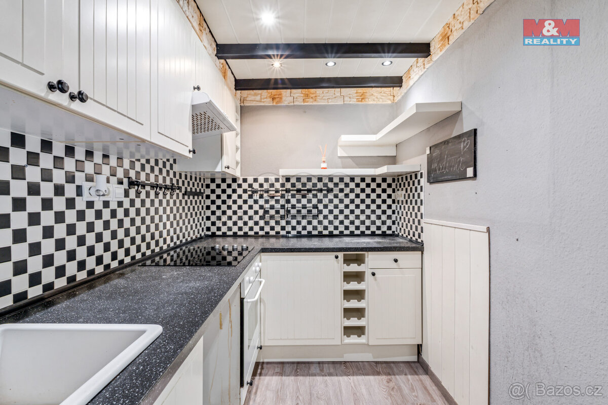 Prodej družstevního bytu 2+kk, 47 m², Teplice, ul.Pod Školou