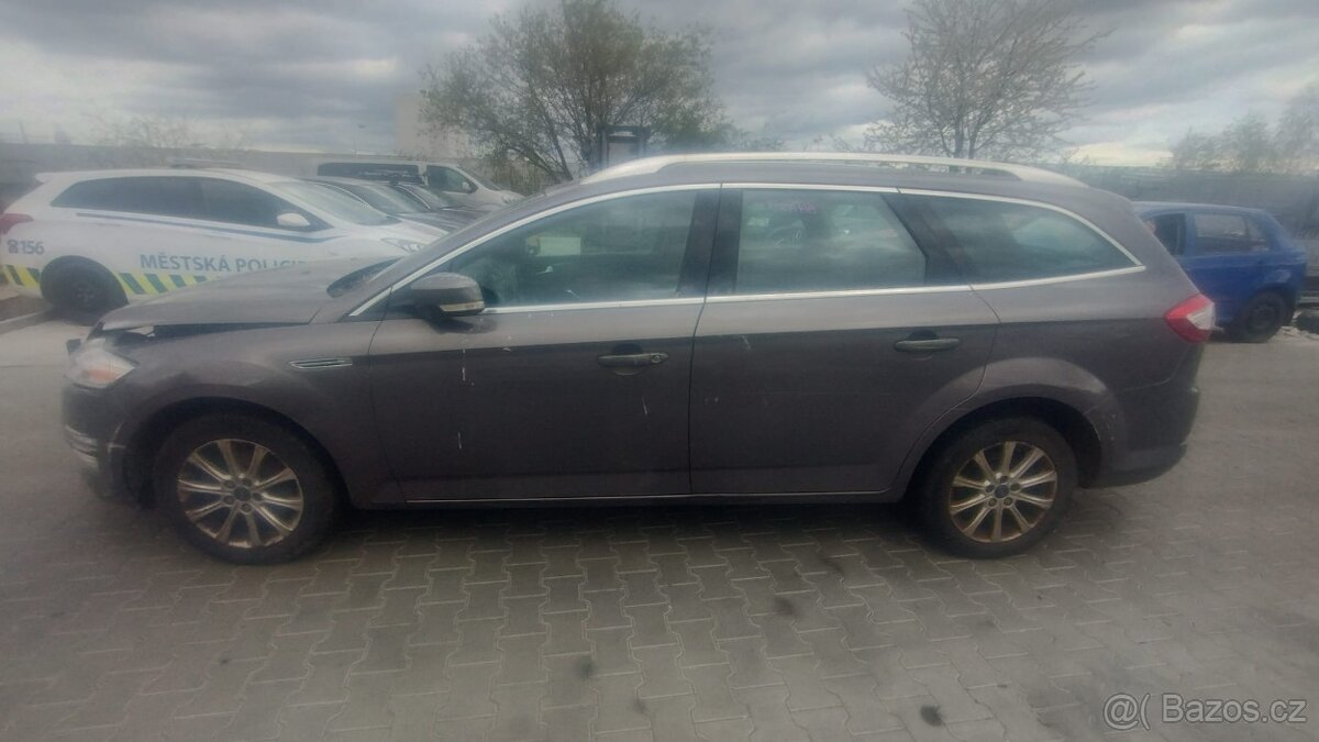 Ford Mondeo č. B8894