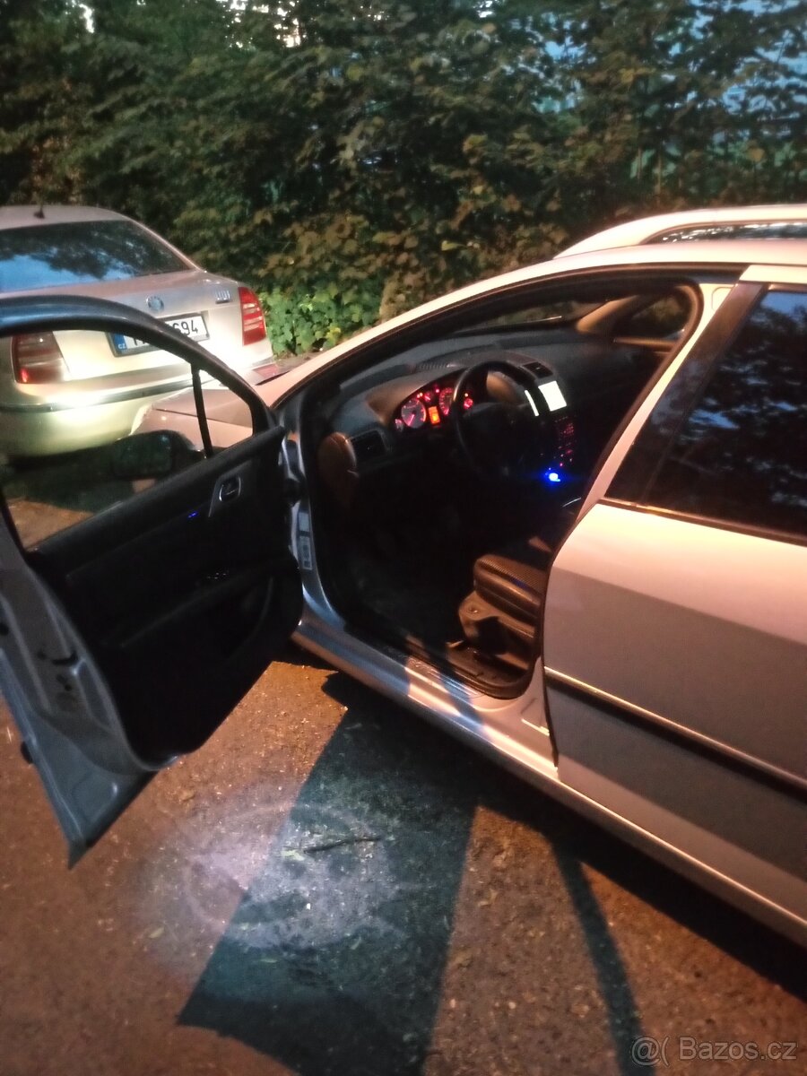 Peugeot 407 2.0 hdi 110 kw