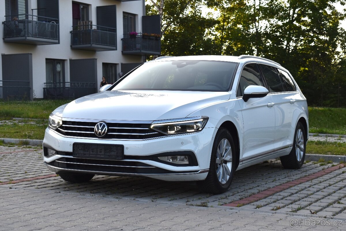 VW Passat B8 FL 2.0 TDi/2021/110kW/Highline/Matrix/manuál