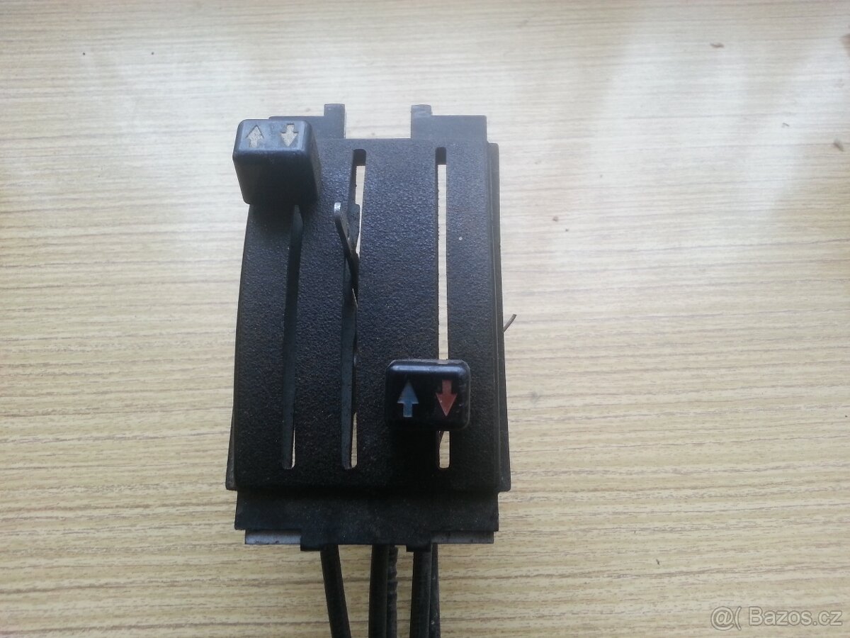 Zadní spoiler a pár dílů na Škoda 120l, 120ls, 120gls, 125l,