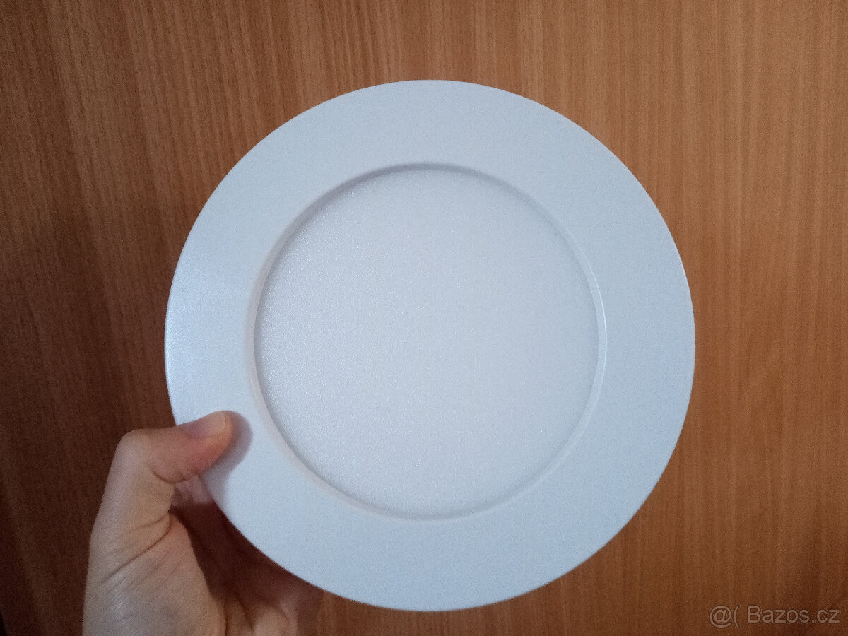 Malé nástěnné LED světlo - NOVÉ